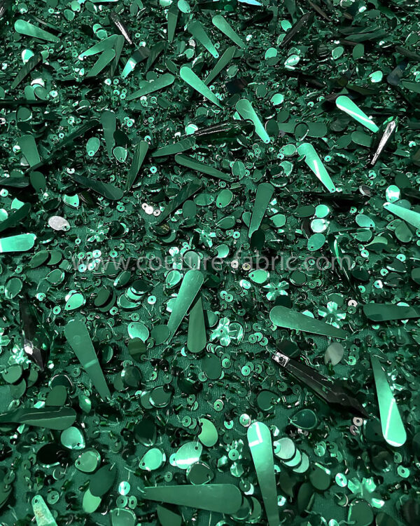 Green sequined and crystals couture lace - Image 7